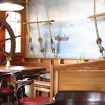 Strandhotel Deichgraf Otel Graal-Mueritz