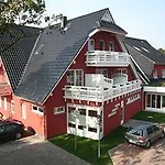 Strandhotel Deichgraf Otel Graal-Mueritz