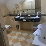 Strandhotel Deichgraf Otel Graal-Mueritz