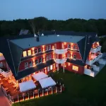 Otel Strandhotel Deichgraf Graal-Mueritz