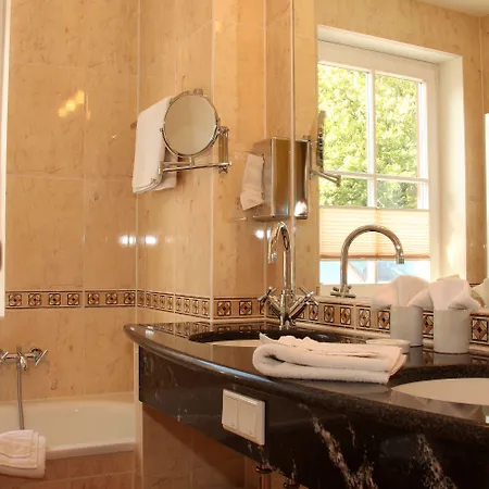 Strandhotel Deichgraf 4* Graal-Mueritz