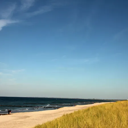 Strandhotel Deichgraf Graal-müritz 4*