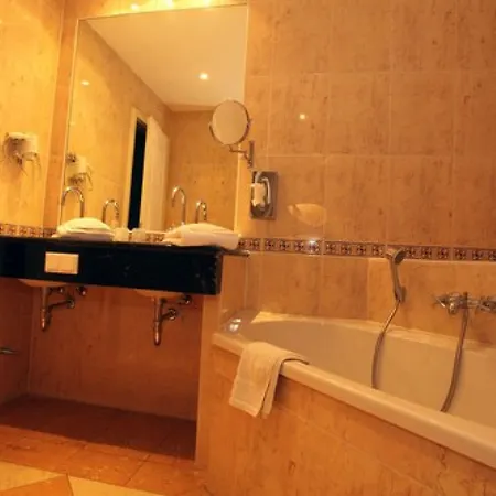 Strandhotel Deichgraf Graal-müritz 4*