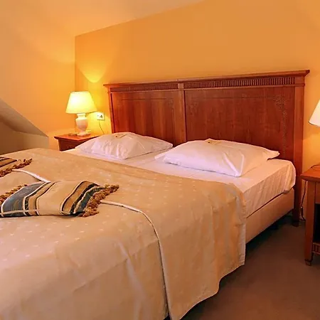 Strandhotel Deichgraf Graal-Mueritz