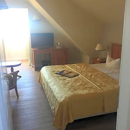 Strandhotel Deichgraf Graal-Mueritz