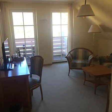 Strandhotel Deichgraf 4*
