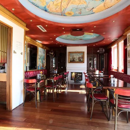 Strandhotel Deichgraf Graal-müritz 4*