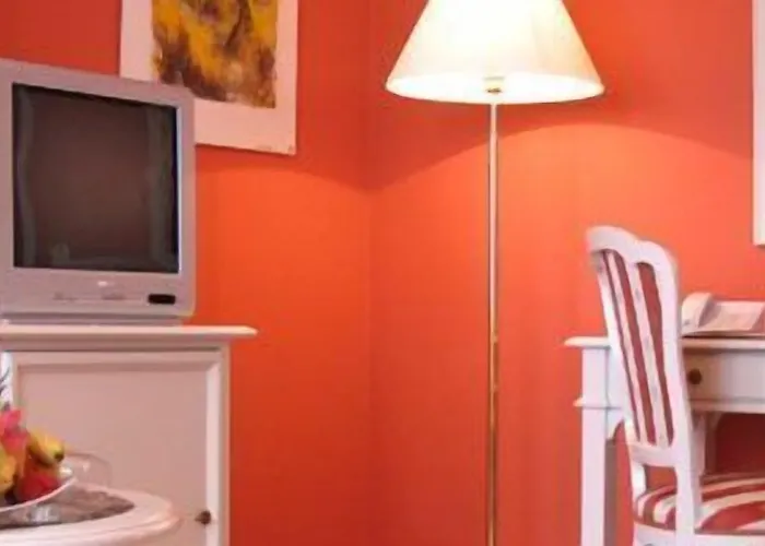 Hotel Strandhotel Deichgraf Graal-müritz 4*