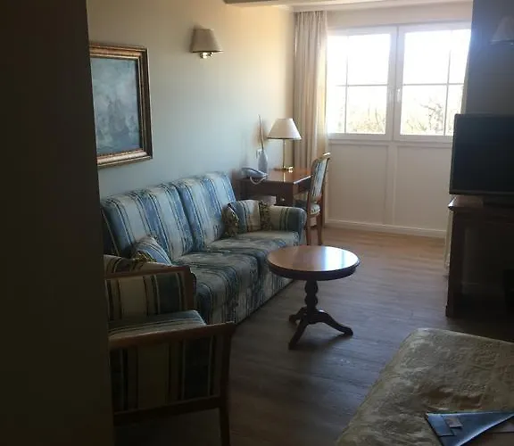 Hotel Strandhotel Deichgraf Graal-müritz 4*